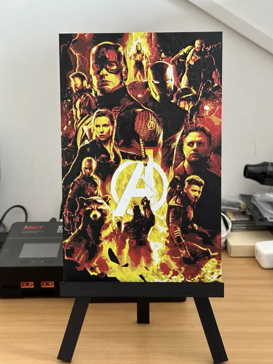 Marvel Avengers HueForge by enricoRE HueForge model: Marvel Avengers HueForge by enricoRE