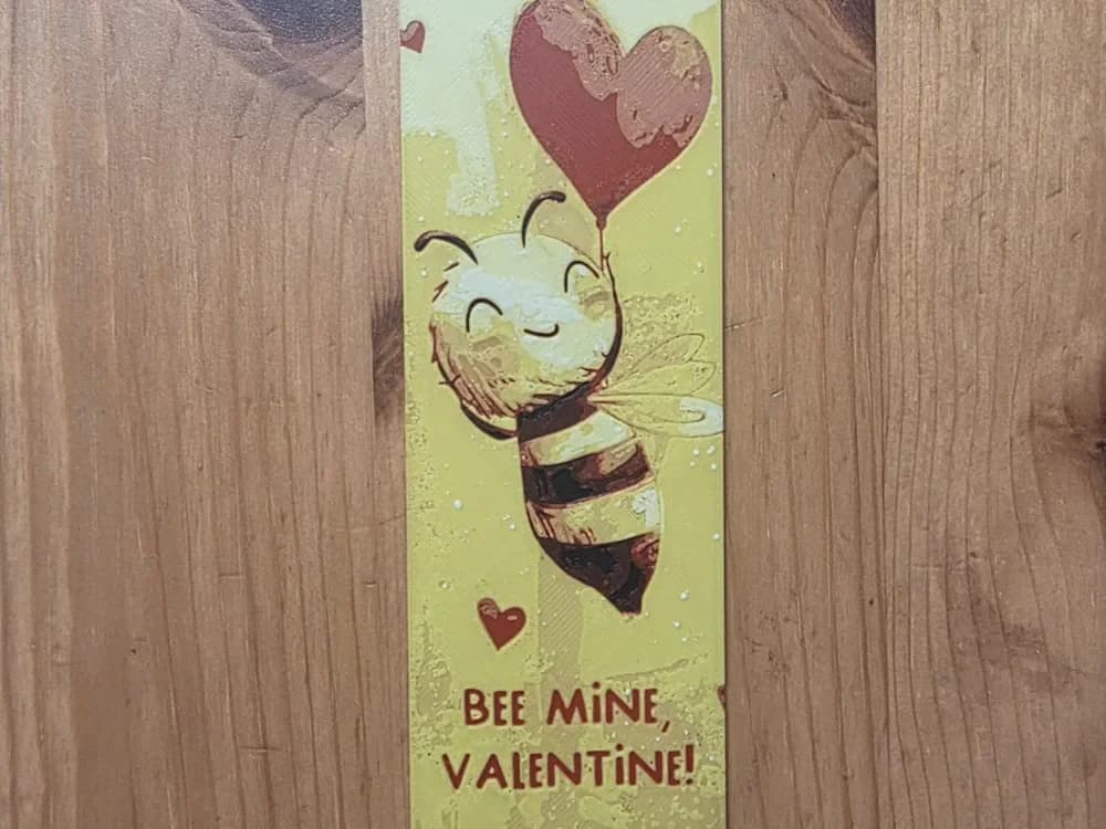 Bee My Valentine Bookmark by Morganja HueForge model: Bee My Valentine Bookmark by Morganja