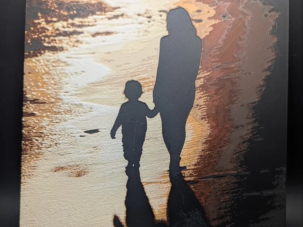 HueForge model: Mother and Child On Beach Hueforge by the_bearded_jedi