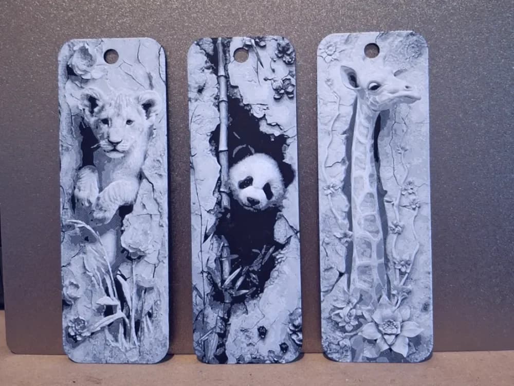 Set of 3 3d animal bookmarks by 3dGlow HueForge model: Set of 3 3d animal bookmarks by 3dGlow