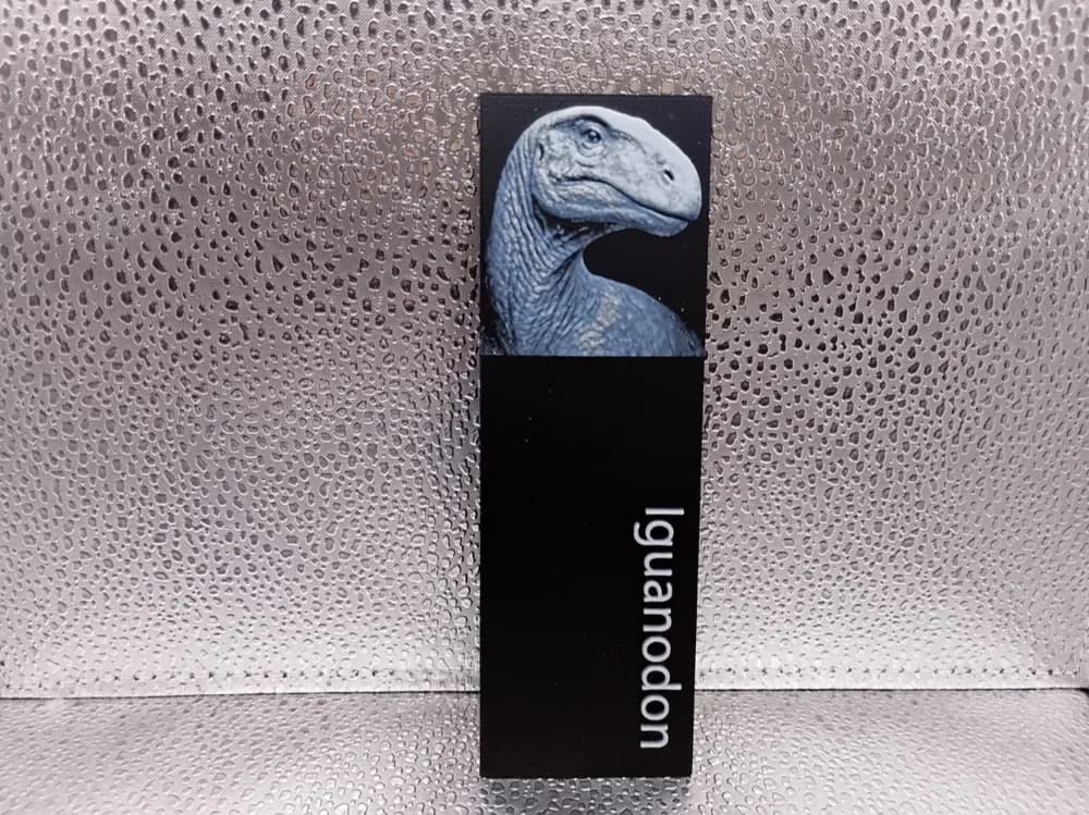 Iguanodon Bookmark hueforge by Borishotch Industries HueForge model: Iguanodon Bookmark hueforge by Borishotch Industries