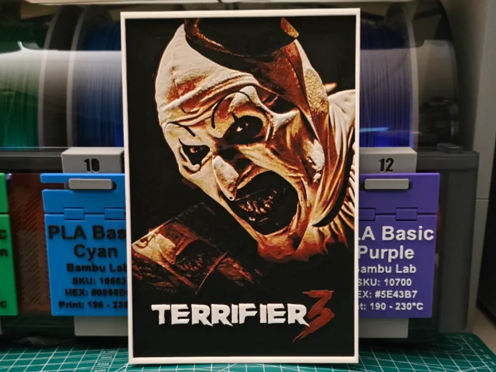 Terrifier 3 Movie Poster - Hueforge Art by Lumpy3D HueForge model: Terrifier 3 Movie Poster - Hueforge Art by Lumpy3D