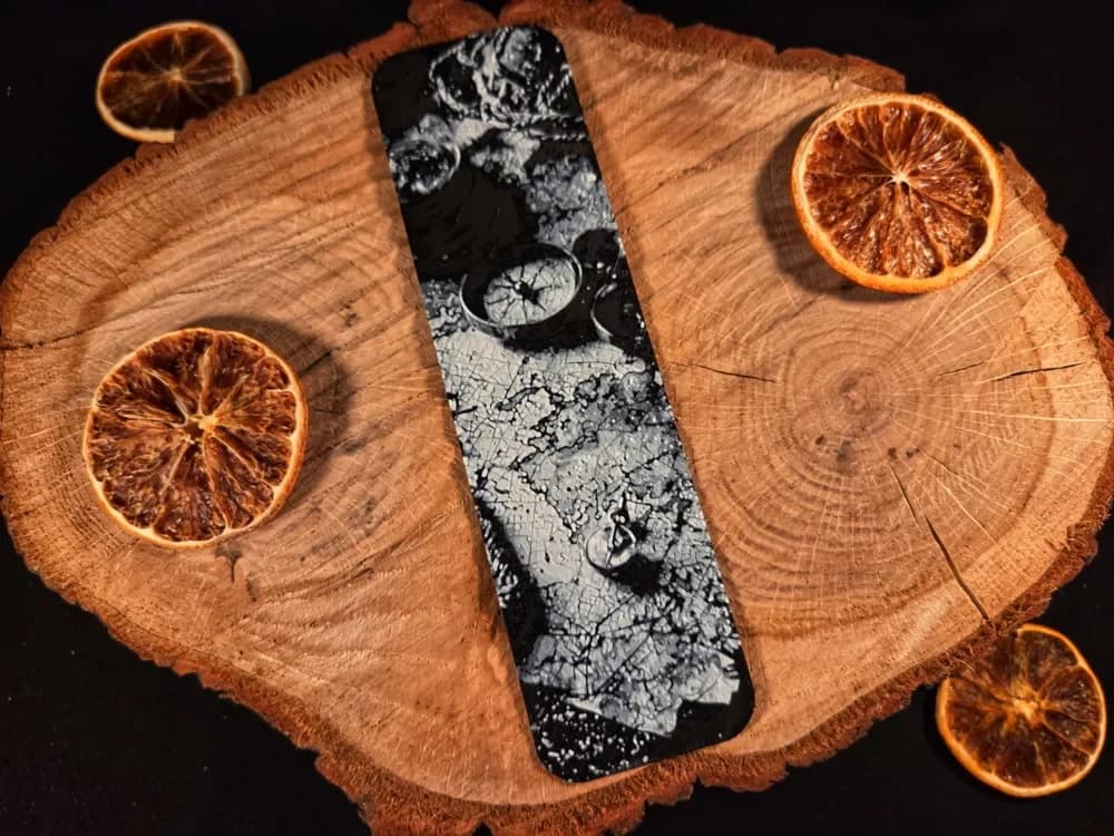 Lost Horizons bookmark Lost Horizons bookmark