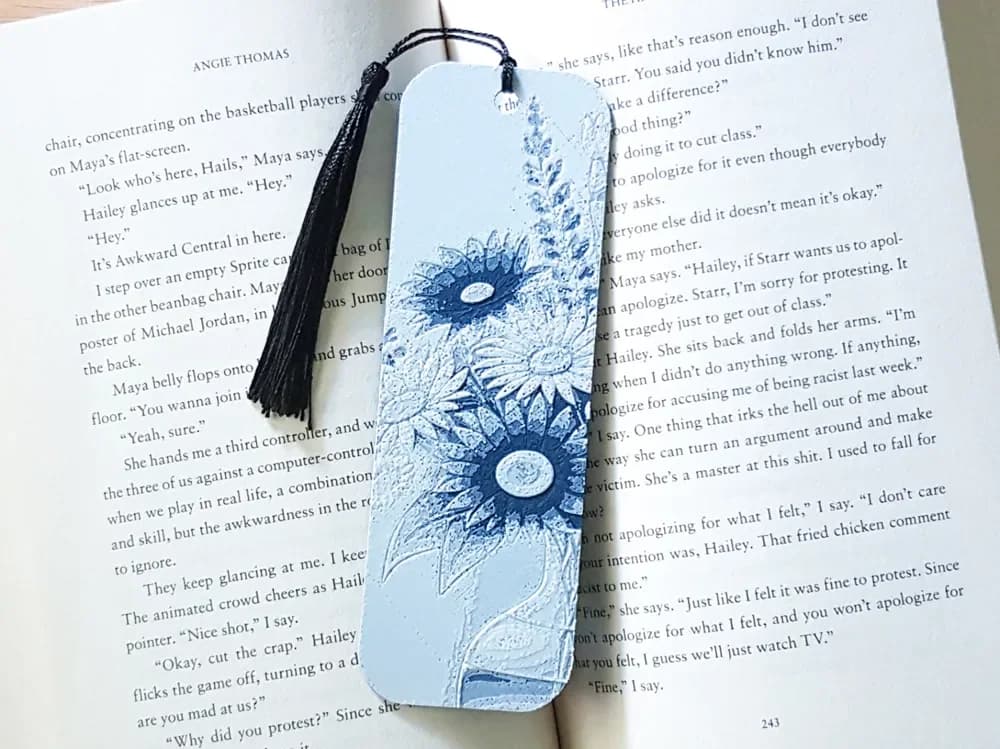 Flower vase Bookmark, Hueforge by Dame Jo HueForge model: Flower vase Bookmark, Hueforge by Dame Jo
