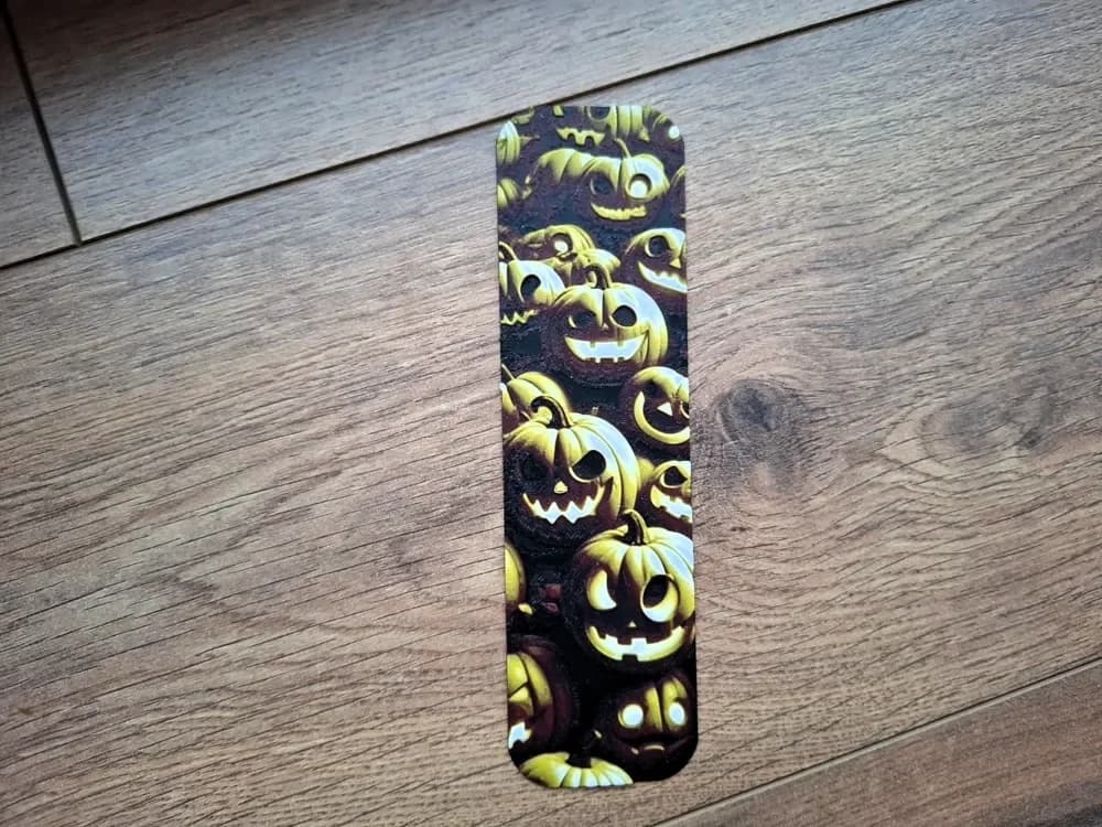 Halloween Pumpkin bookmark by EternalDesigns3D HueForge model: Halloween Pumpkin bookmark by EternalDesigns3D