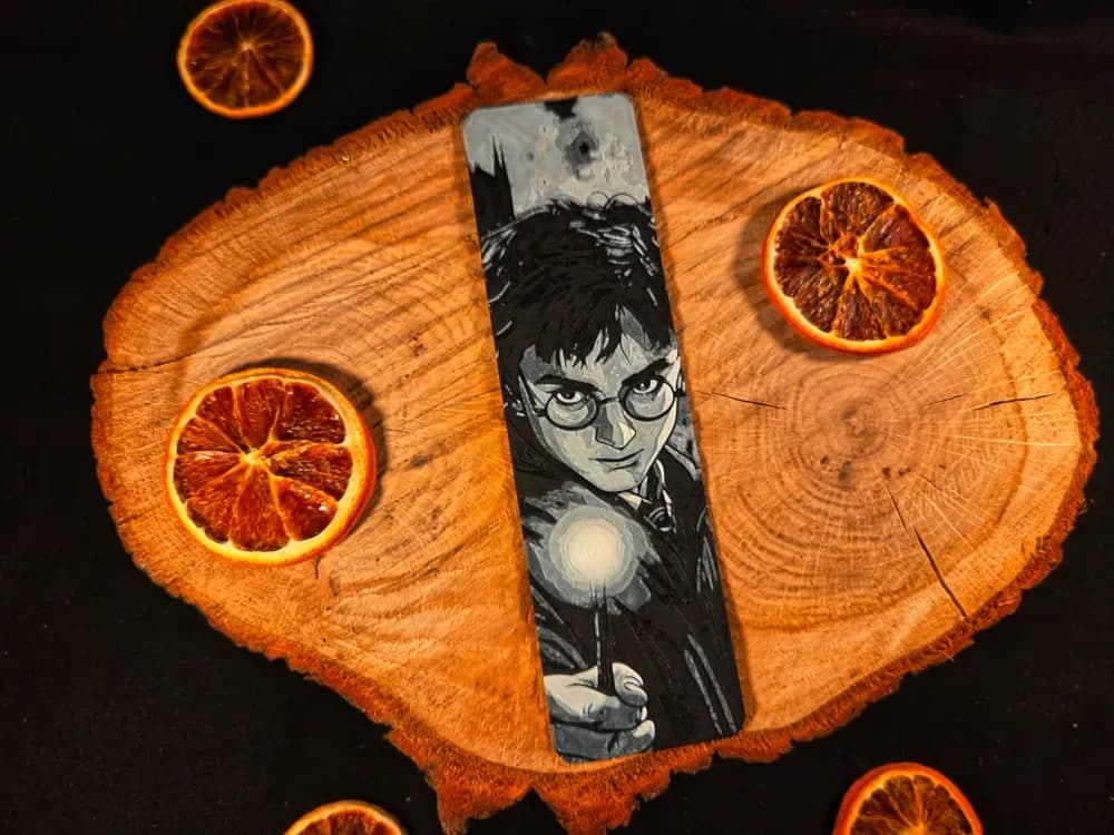 Harry potter casting spell bookmark - hueforge by EternalDesigns3D HueForge model: Harry potter casting spell bookmark - hueforge by EternalDesigns3D