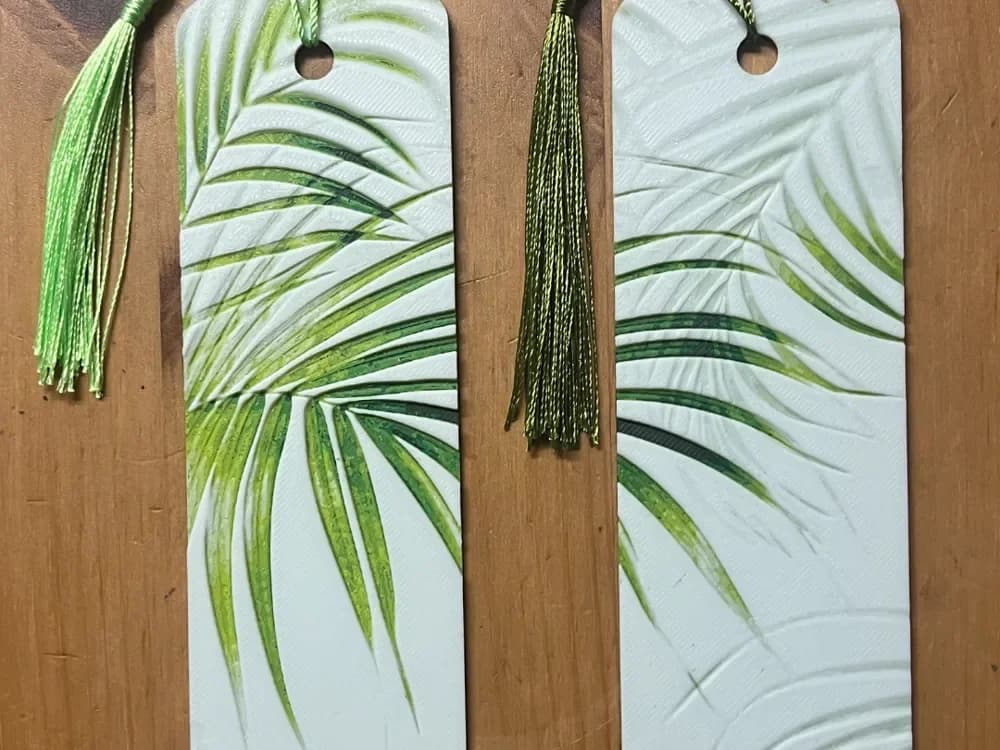 x2 leaf bookmarks x2 leaf bookmarks