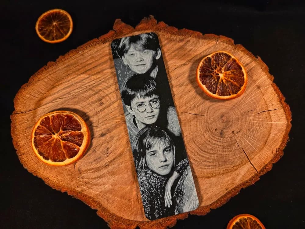 Harry Potter young cast portrait bookmark by EternalDesigns3D HueForge model: Harry Potter young cast portrait bookmark by EternalDesigns3D