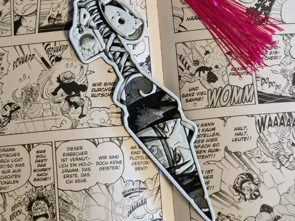 Itachi Shuriken Bookmark by Schuettdesign HueForge model: Itachi Shuriken Bookmark by Schuettdesign