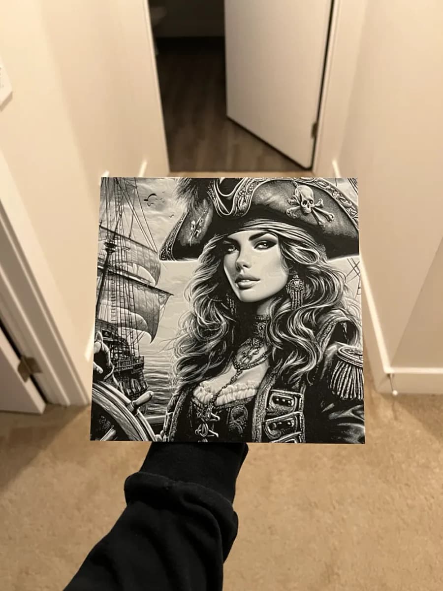 Female Pirate 2 Art Hueforge by RP47 Designs HueForge model: Female Pirate 2 Art Hueforge by RP47 Designs