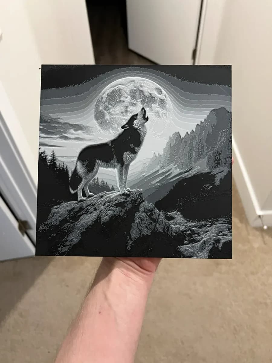 Howling Wolf Art Hueforge by RP47 Designs HueForge model: Howling Wolf Art Hueforge by RP47 Designs