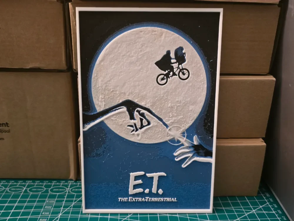 E.T. Movie Poster - Hueforge Art by Lumpy3D HueForge model: E.T. Movie Poster - Hueforge Art by Lumpy3D