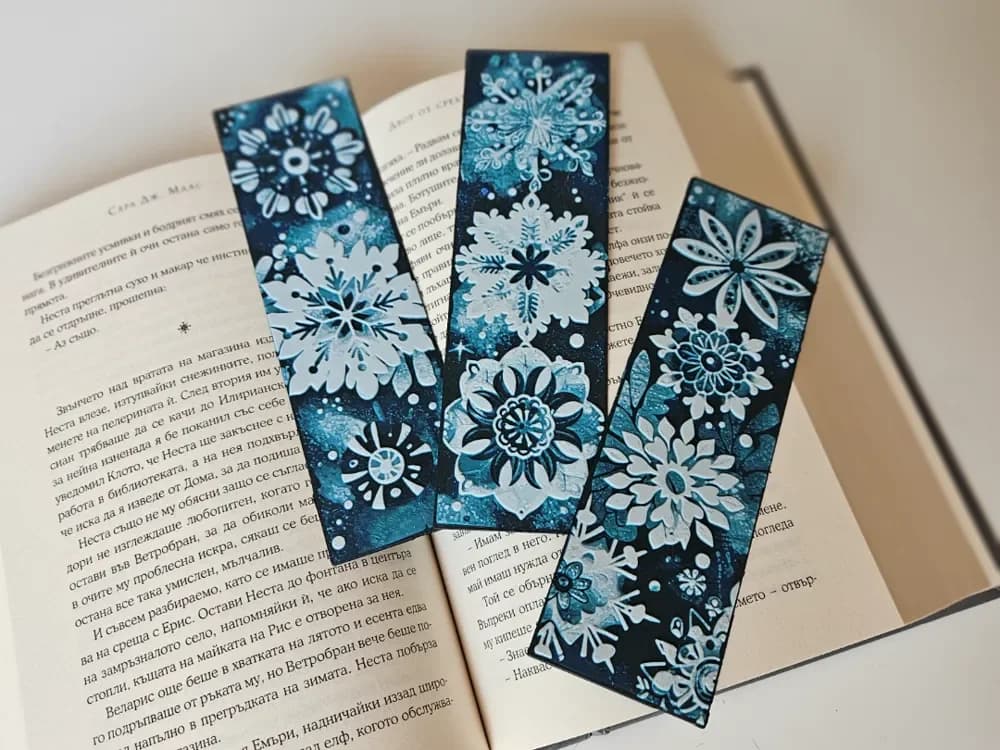 "Snowflake Symphony" - Bookmarks Set by C3D HueForge model: "Snowflake Symphony" - Bookmarks Set by C3D