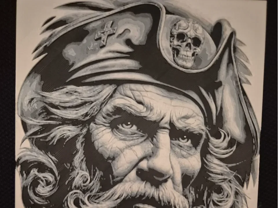 The Captain hueforge by Buntsta HueForge model: The Captain hueforge by Buntsta