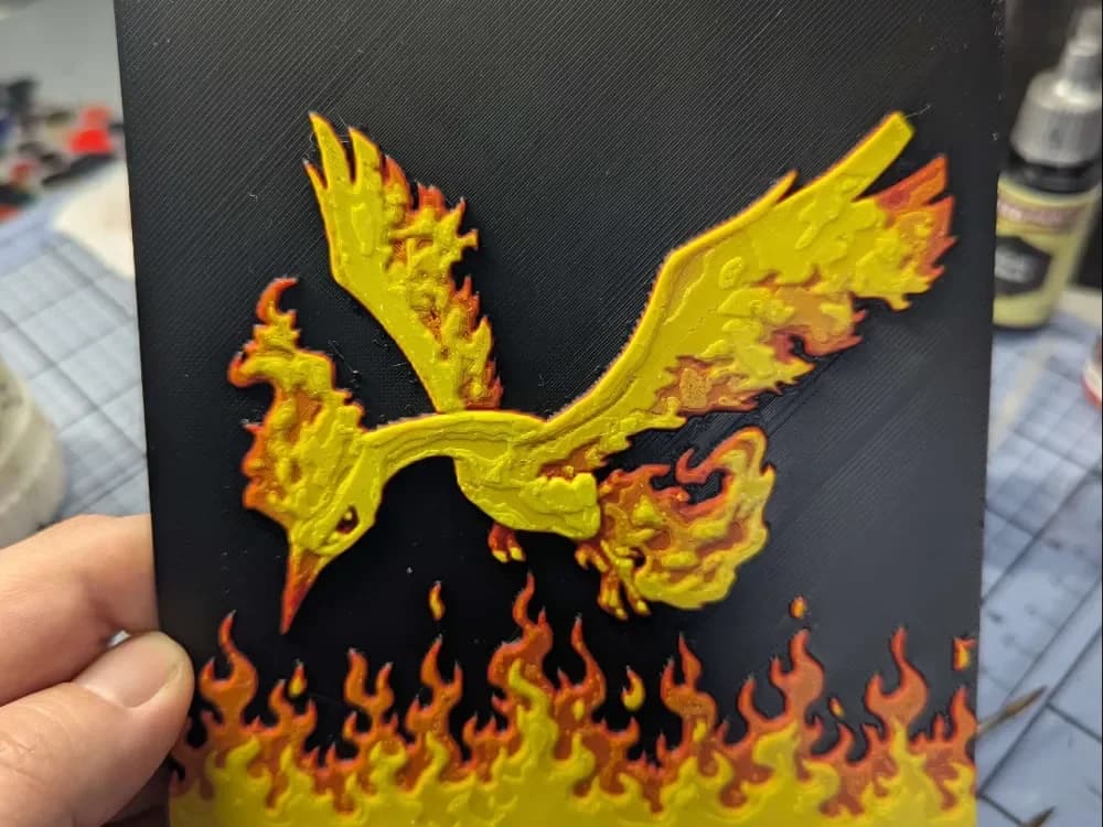 hueforge sulfura Moltres by ZombiePaint3D HueForge model: hueforge sulfura Moltres by ZombiePaint3D