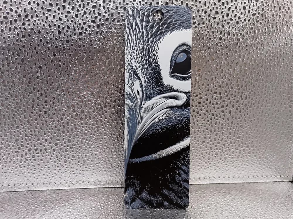 Penguin Bookmark – Hueforge by Borishotch Industries HueForge model: Penguin Bookmark – Hueforge by Borishotch Industries