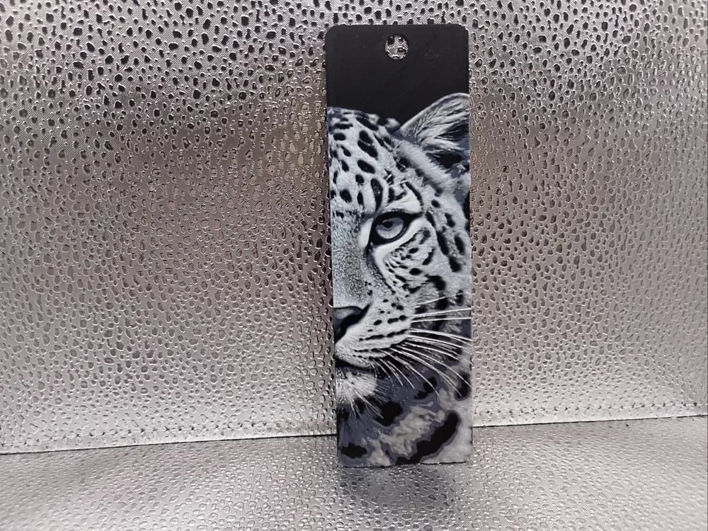 Amur Leopard Bookmark – Hueforge Amur Leopard Bookmark – Hueforge