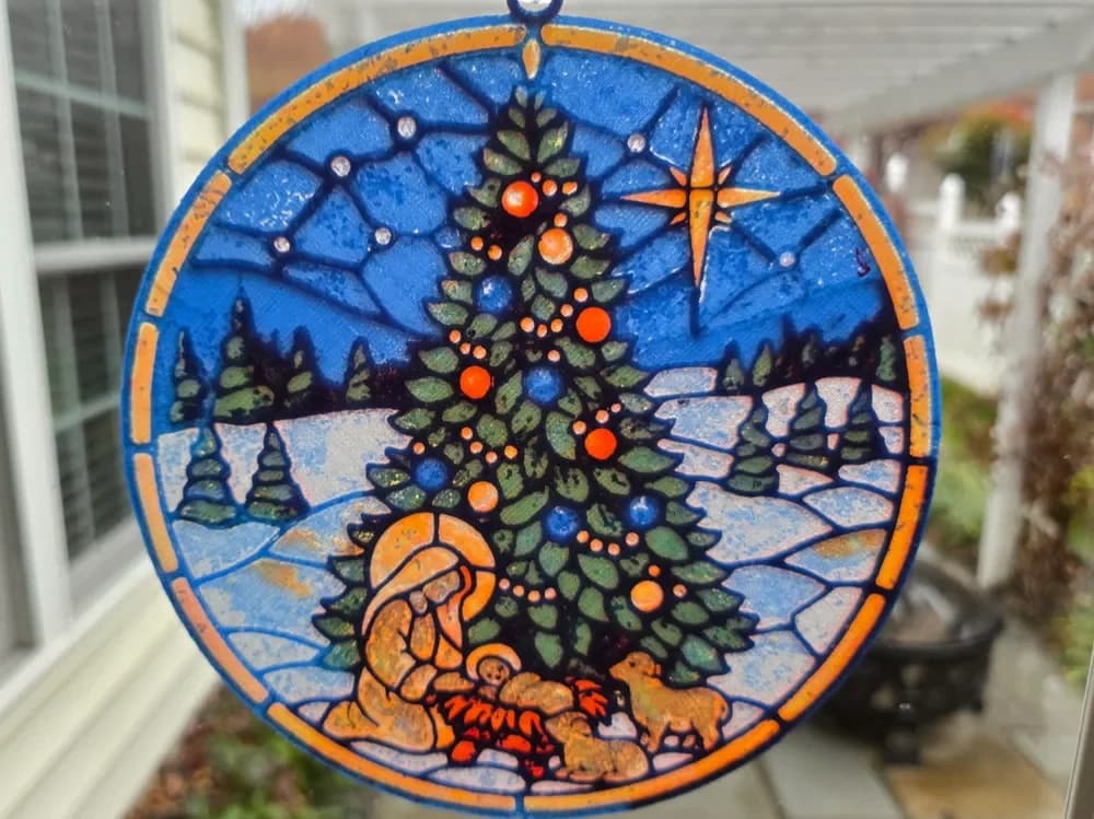 Christmas Tree with Manger by tlavedas HueForge model: Christmas Tree with Manger by tlavedas