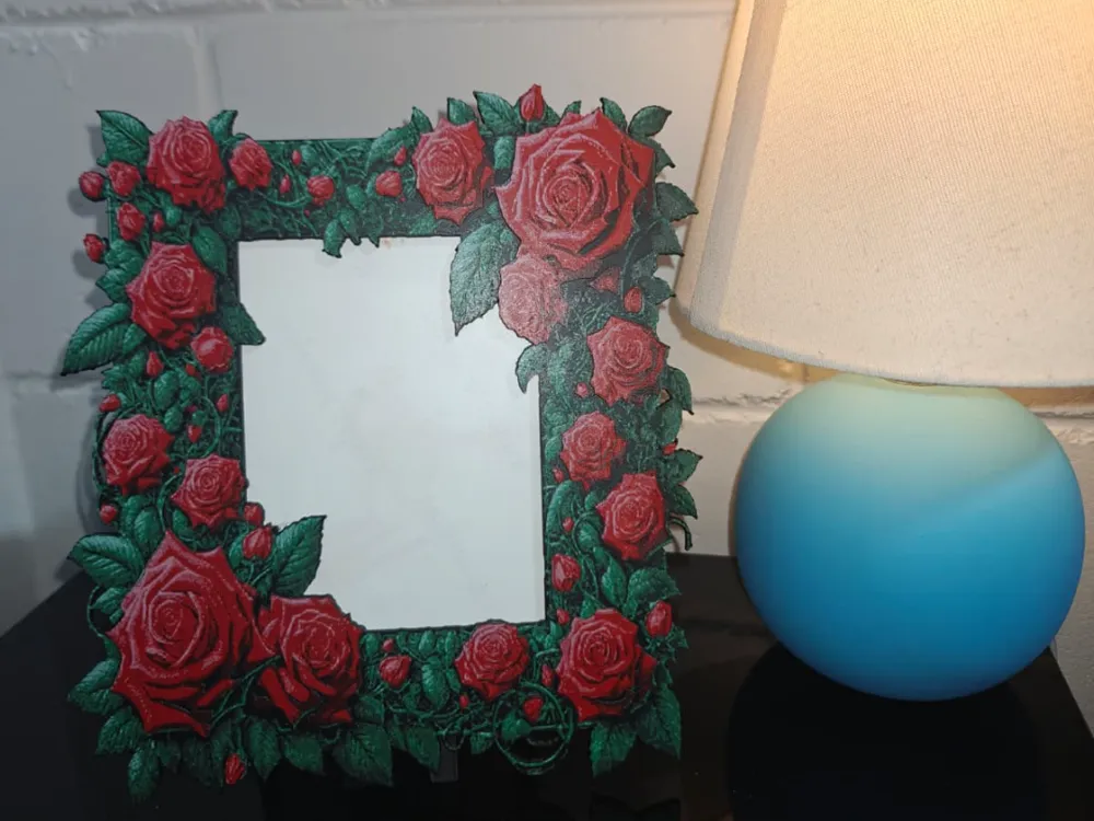 Roses Floral Photo Frame & Stand by TheHueforgeLady HueForge model: Roses Floral Photo Frame & Stand by TheHueforgeLady