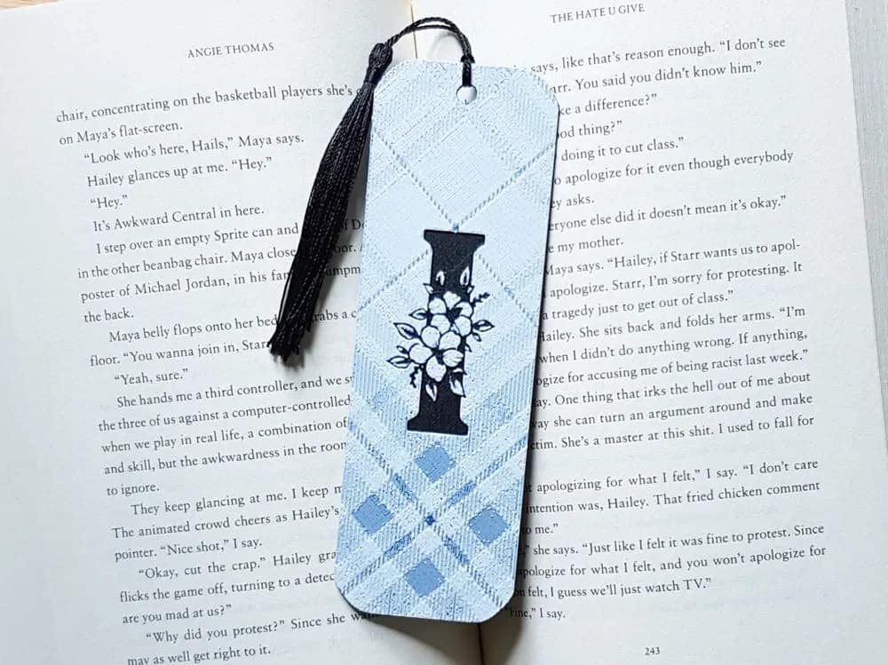 Monogram I Bookmark by Dame Jo HueForge model: Monogram I Bookmark by Dame Jo