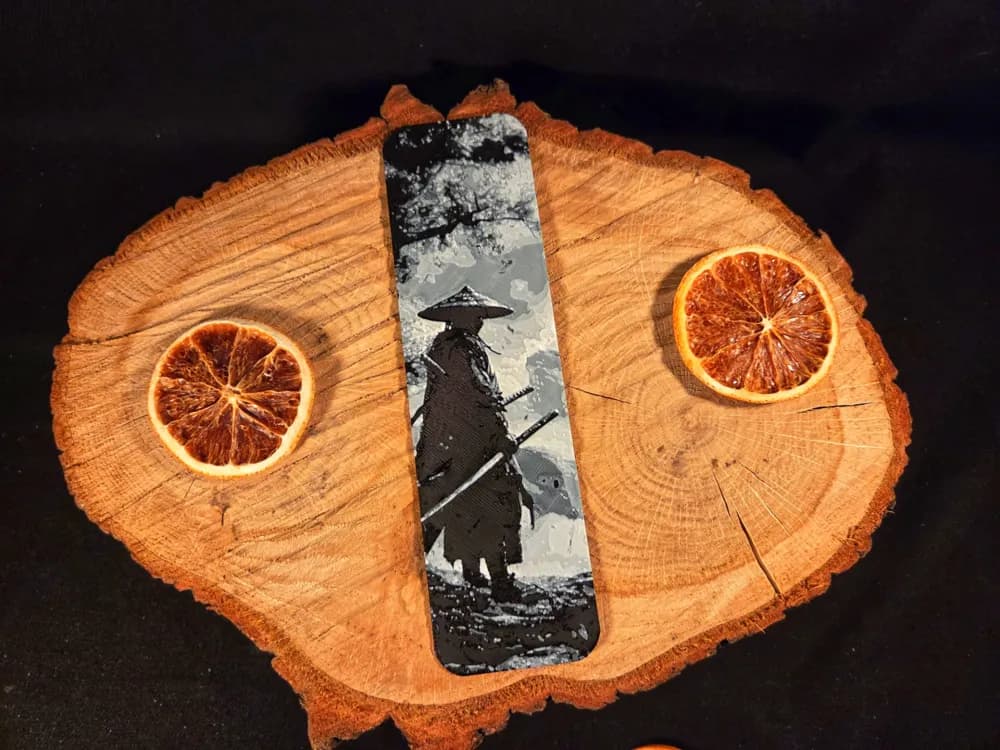 Way of the Ronin bookmark by EternalDesigns3D HueForge model: Way of the Ronin bookmark by EternalDesigns3D