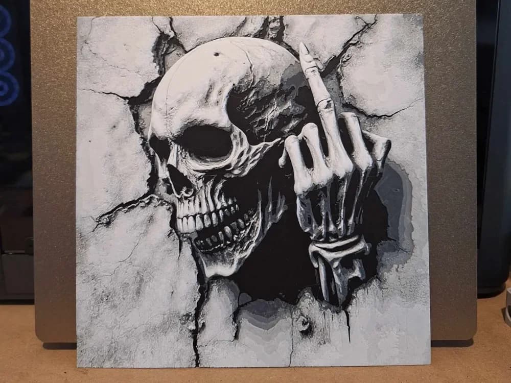 Middle finger to the world - skull hueforge by 3dGlow HueForge model: Middle finger to the world - skull hueforge by 3dGlow