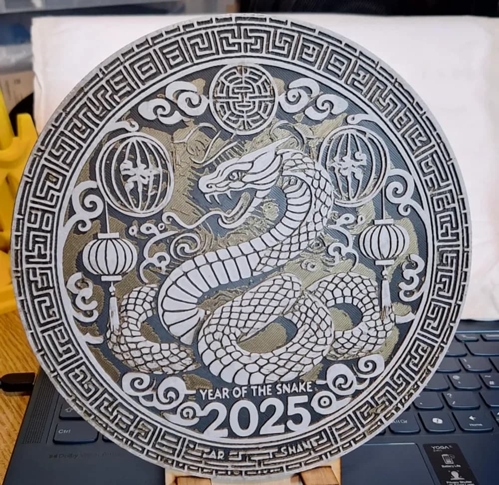 Year of the Snake 2025 v4 - hugeforge White/bronze Year of the Snake 2025 v4 - hugeforge White/bronze
