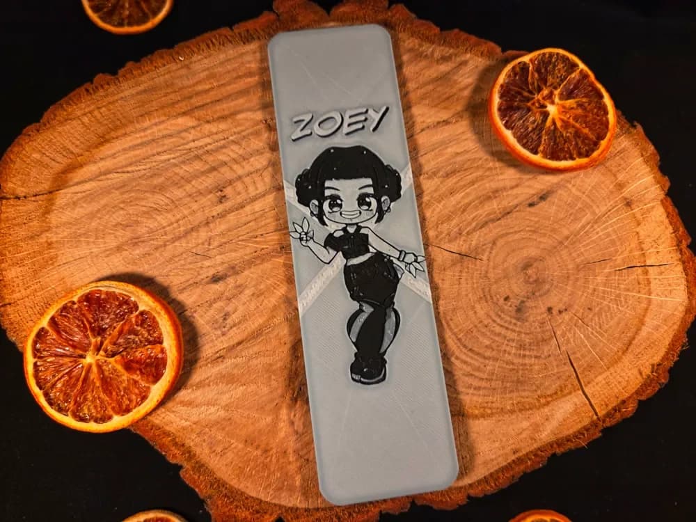 Zoey K-pop Demon Hunters bookmark by EternalDesigns3D HueForge model: Zoey K-pop Demon Hunters bookmark by EternalDesigns3D