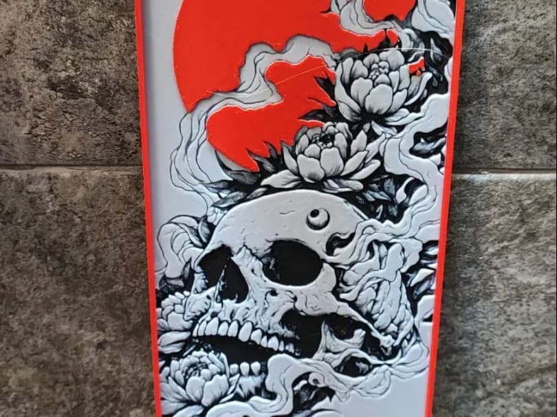 Skull and Roses by Garuda3D HueForge model: Skull and Roses by Garuda3D