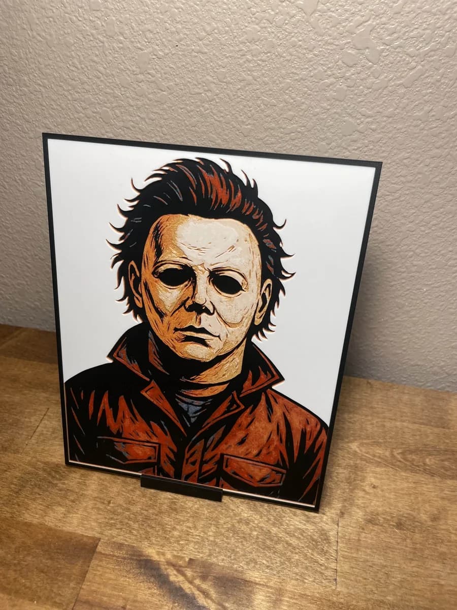 Michael Myers by Cloudy Nostalgia HueForge model: Michael Myers by Cloudy Nostalgia