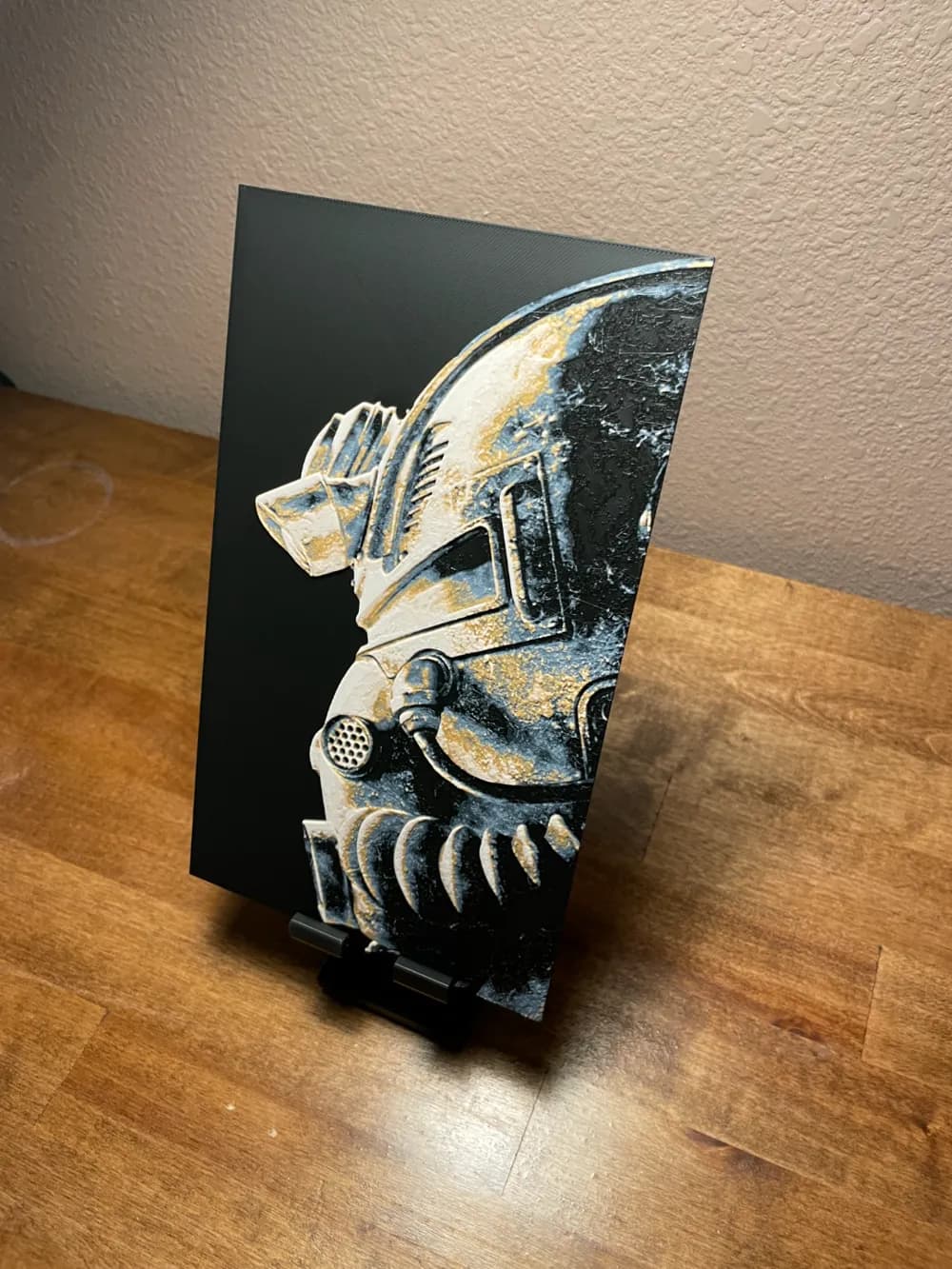 HueForge model: Hueforge - Fallout - T-51 Side View by Cloudy Nostalgia