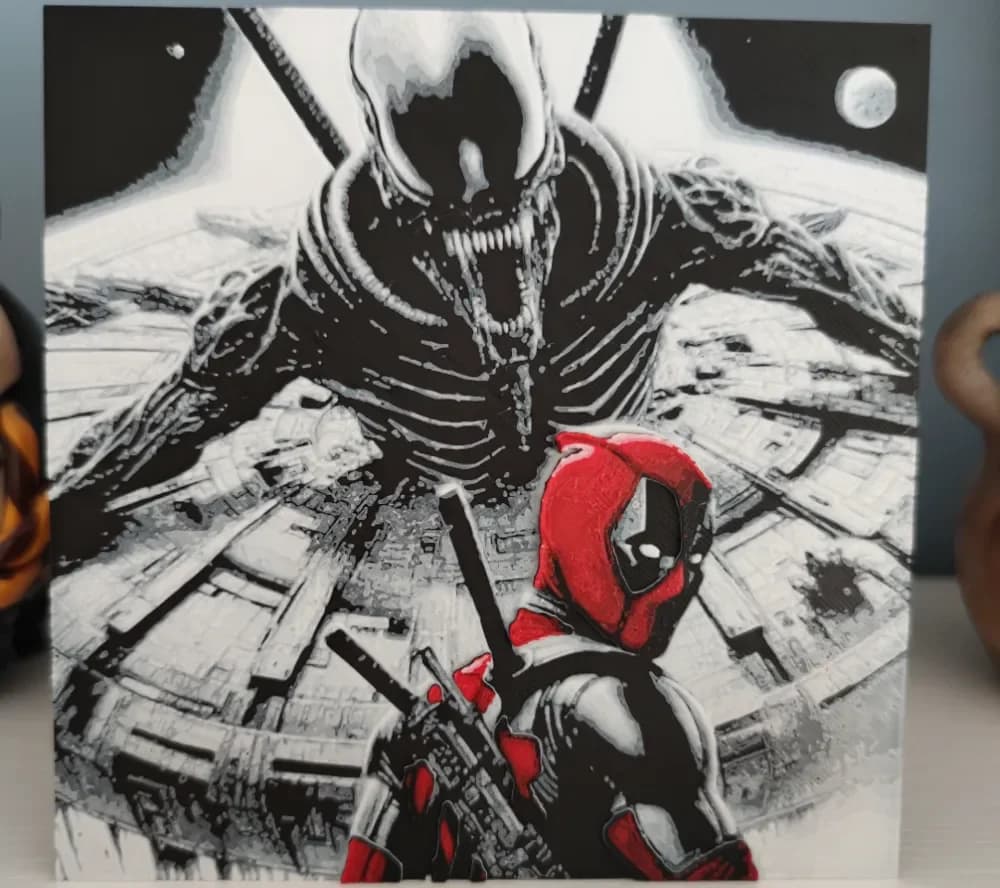Hueforge Aliens vs DeadPool by Litolunar HueForge model: Hueforge Aliens vs DeadPool by Litolunar