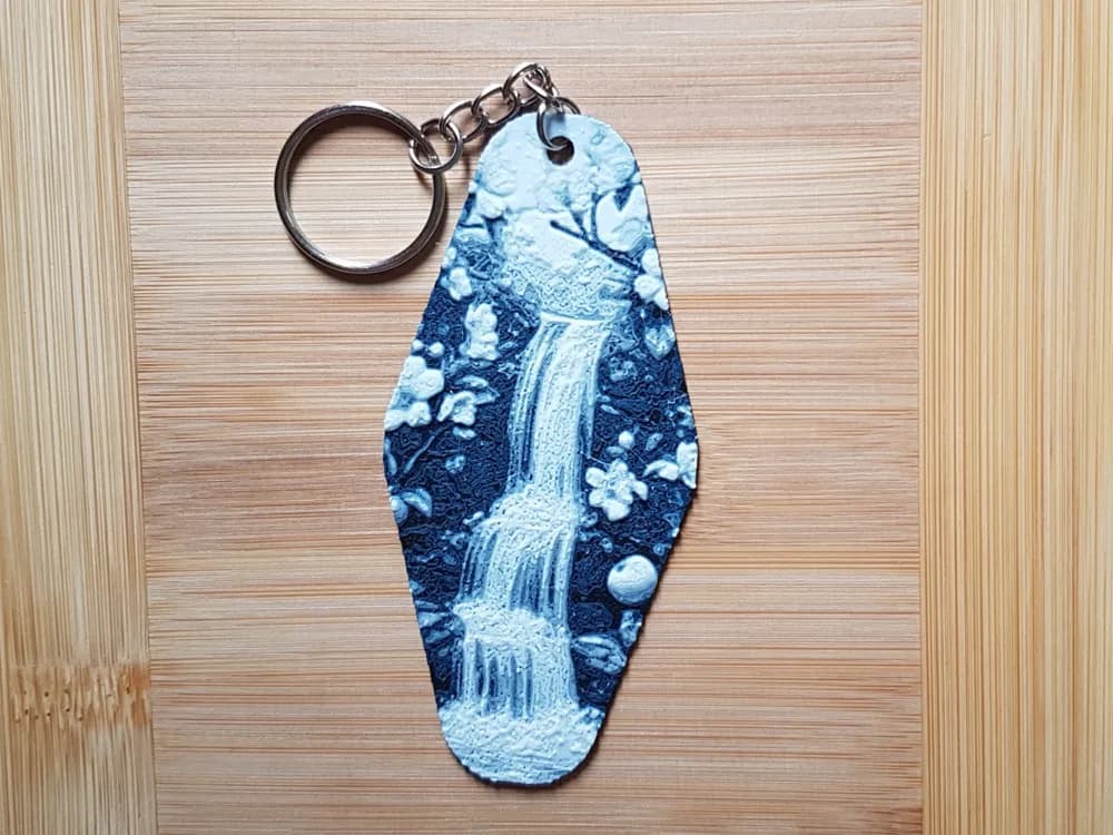 Keychain, Hotel/Motel Style, WaterFall by Dame Jo HueForge model: Keychain, Hotel/Motel Style, WaterFall by Dame Jo