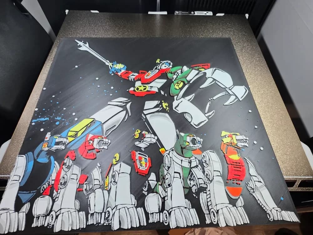 Voltron Defender 300x300 hueforge by jhin27 HueForge model: Voltron Defender 300x300 hueforge by jhin27