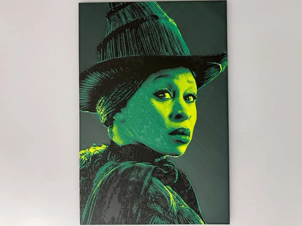 Wicked Elphaba, Wicked Witch of the West by 3djd HueForge model: Wicked Elphaba, Wicked Witch of the West by 3djd