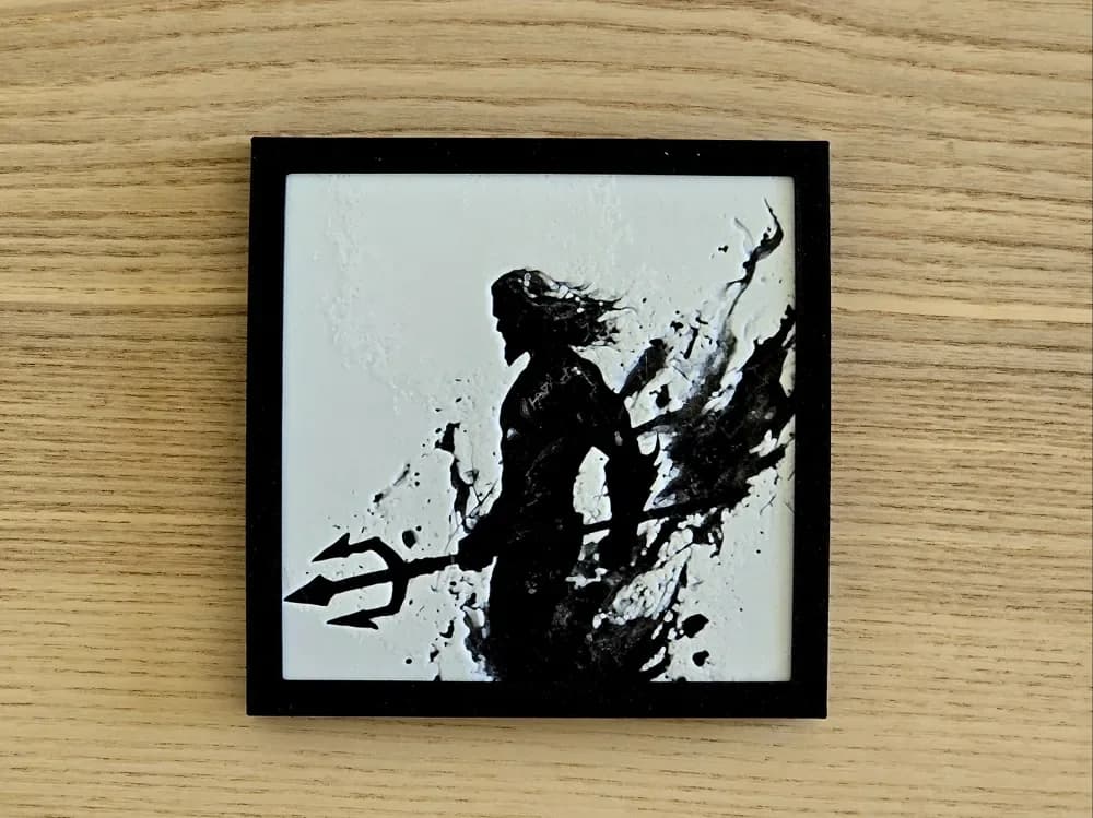 Aquaman Silhouette - HueForge Aquaman Silhouette - HueForge