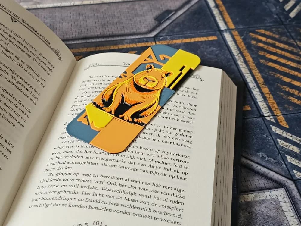 A Beautiful Bookmark, 2 of 3 Capybara colorfull by BLUSH Designs HueForge model: A Beautiful Bookmark, 2 of 3 Capybara colorfull by BLUSH Designs