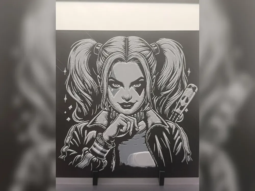 Harley Quinn Monochrome HueForge Print Harley Quinn Monochrome HueForge Print