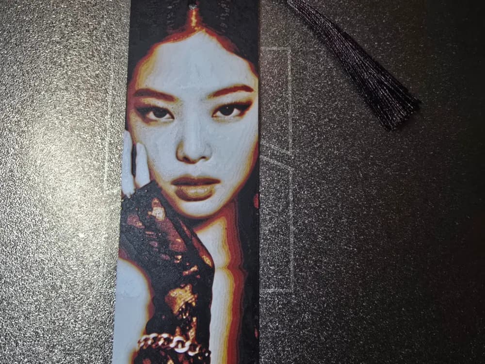 Black Pink Bookmark - Jennie by 3D-Mentiel HueForge model: Black Pink Bookmark - Jennie by 3D-Mentiel