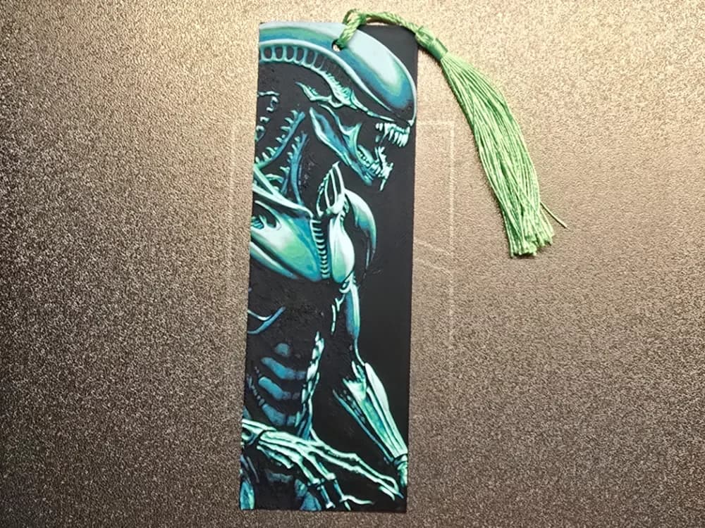 Alien Bookmark - Xenomorph by 3D-Mentiel HueForge model: Alien Bookmark - Xenomorph by 3D-Mentiel