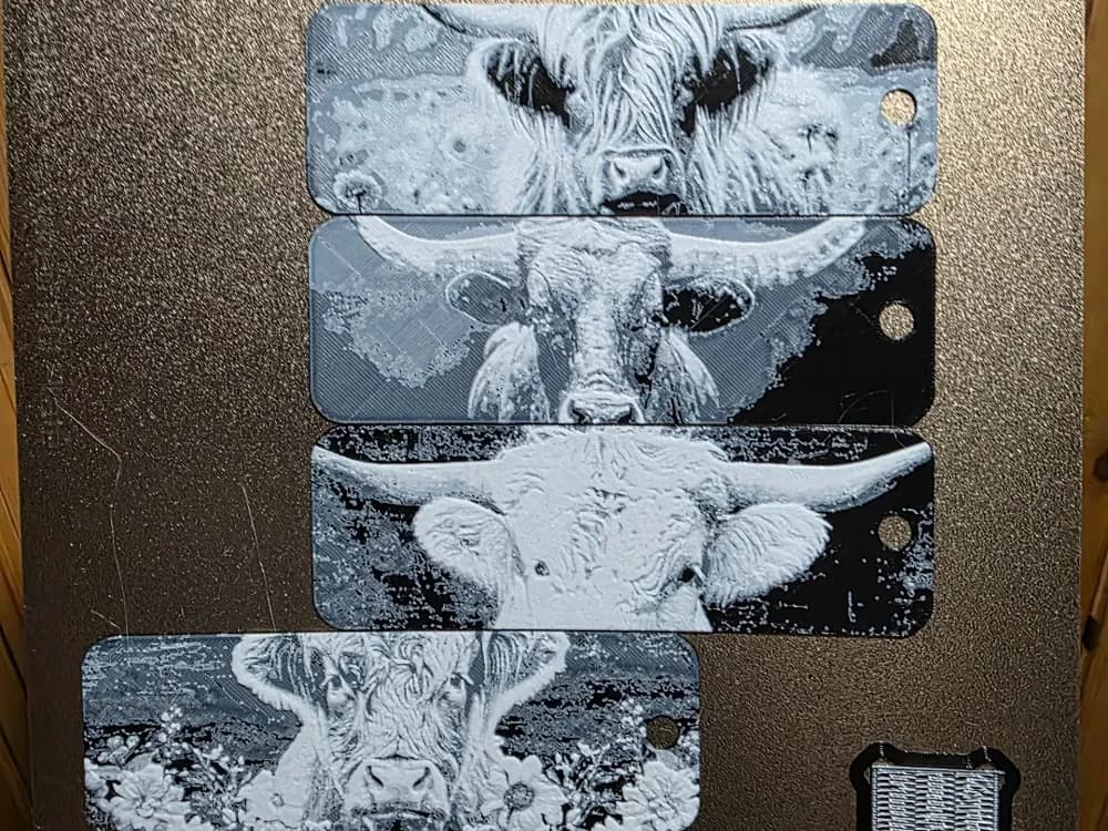 Cow Stares Hueforge Bookmark Set of 4 Black/White by AirMechDesigns HueForge model: Cow Stares Hueforge Bookmark Set of 4 Black/White by AirMechDesigns