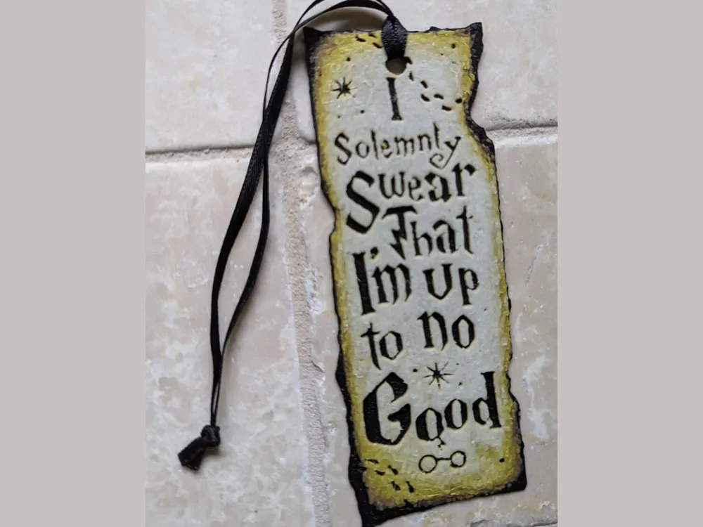 Marauder's Map Bookmark - Hueforge by suaimondi HueForge model: Marauder's Map Bookmark - Hueforge by suaimondi