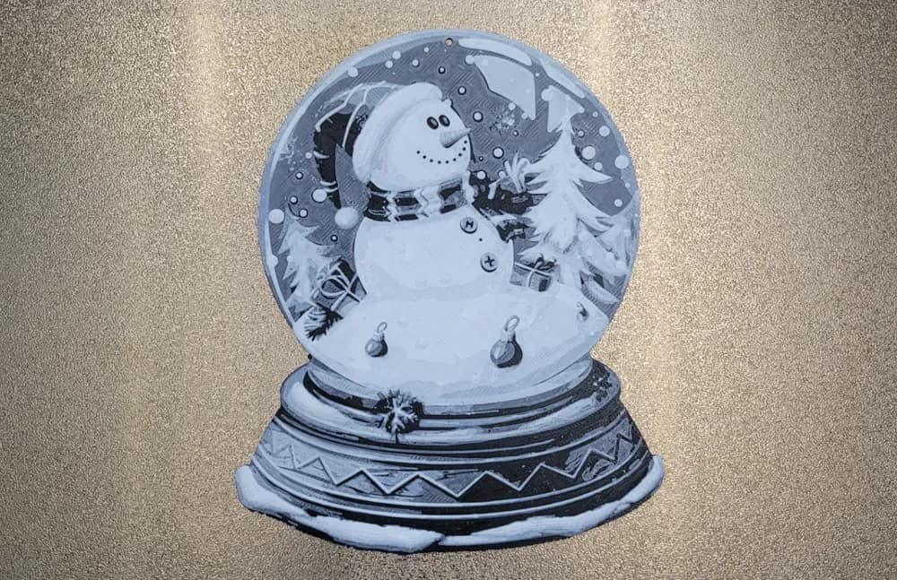 HueForge model: Snowman in a snow globe - Hueforge 120x148 by Vincent111