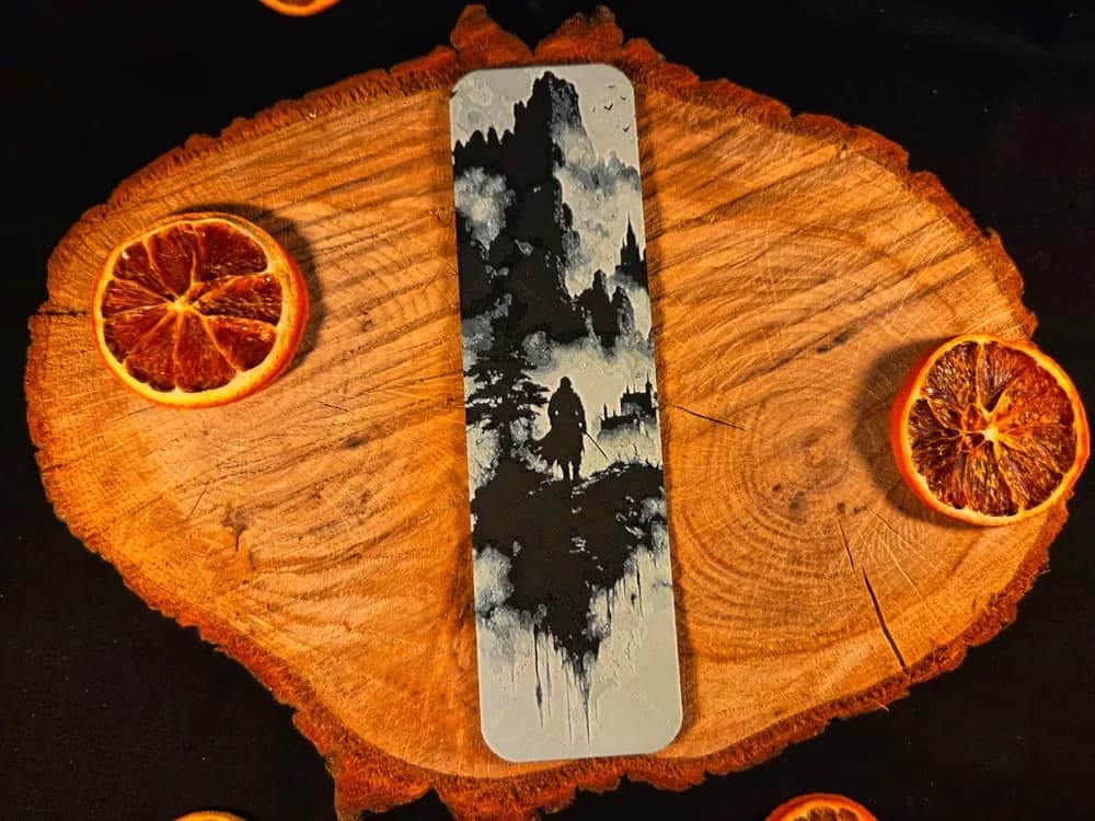 White Summons bookmark by EternalDesigns3D HueForge model: White Summons bookmark by EternalDesigns3D