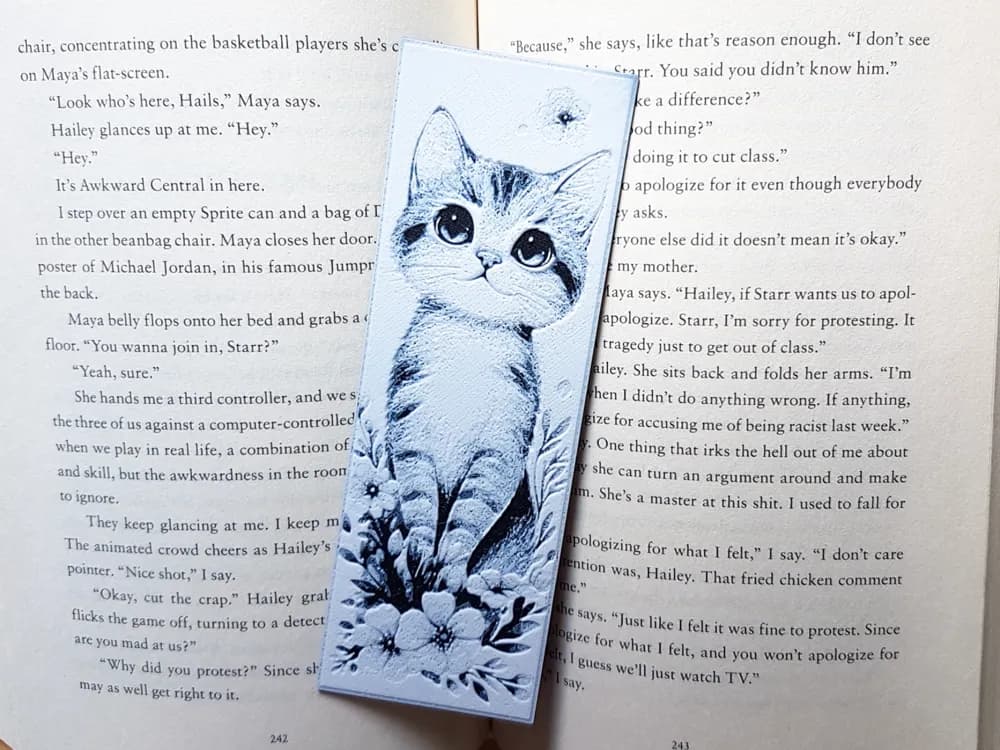 Bookmark, Sweet Cute Kitten by Dame Jo HueForge model: Bookmark, Sweet Cute Kitten by Dame Jo