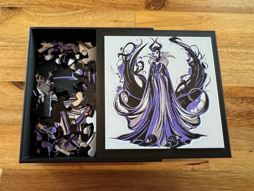 HueForge model: Puzzle Box Lid - Maleficent by Canadian Gamer