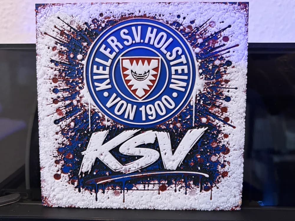 Holstein Kiel - Kieler SV - Graffiti Hueforge by Reeftank&more HueForge model: Holstein Kiel - Kieler SV - Graffiti Hueforge by Reeftank&more