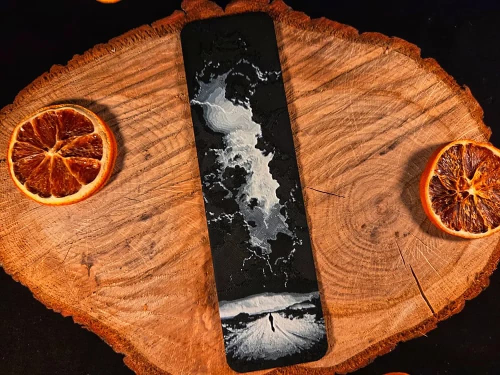 into the heart of storm bookmark by EternalDesigns3D HueForge model: into the heart of storm bookmark by EternalDesigns3D