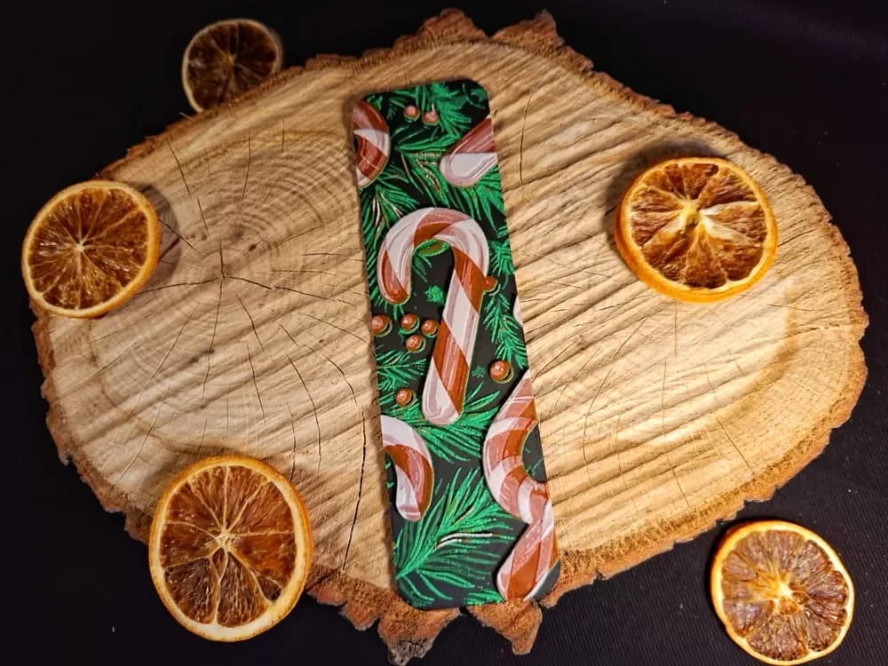 Christmas Candy Cane bookmark by EternalDesigns3D HueForge model: Christmas Candy Cane bookmark by EternalDesigns3D