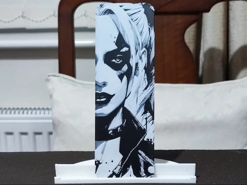 Harley Quinn Bookmark - 2 Color by BoDad HueForge model: Harley Quinn Bookmark - 2 Color by BoDad